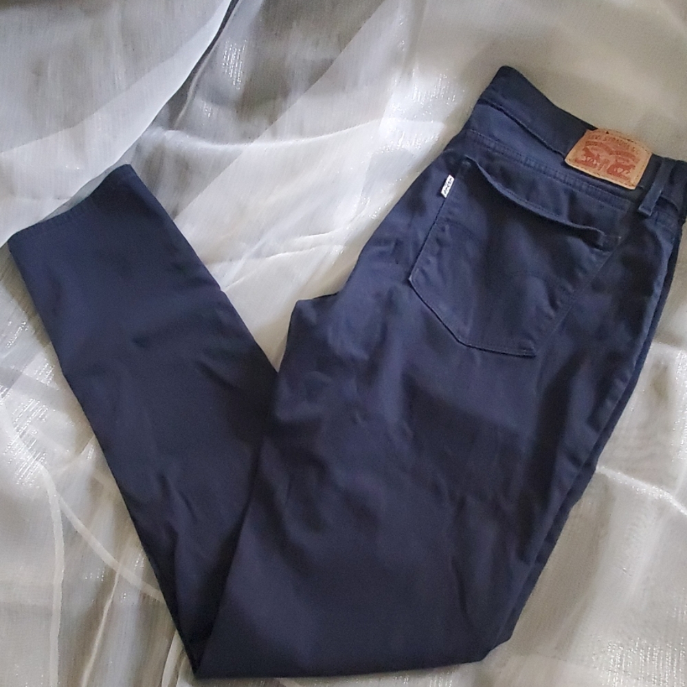 Levi's